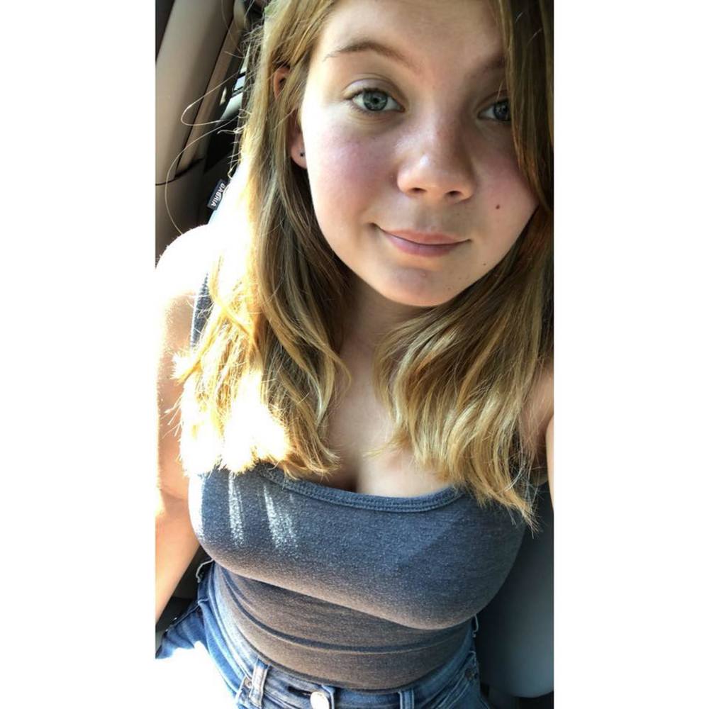 Meet your Posher, Marissa